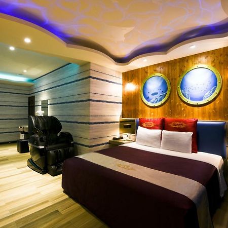 Carnival Motel Тайбэй Экстерьер фото