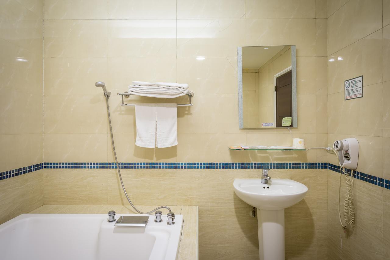 Carnival Motel Тайбэй Экстерьер фото
