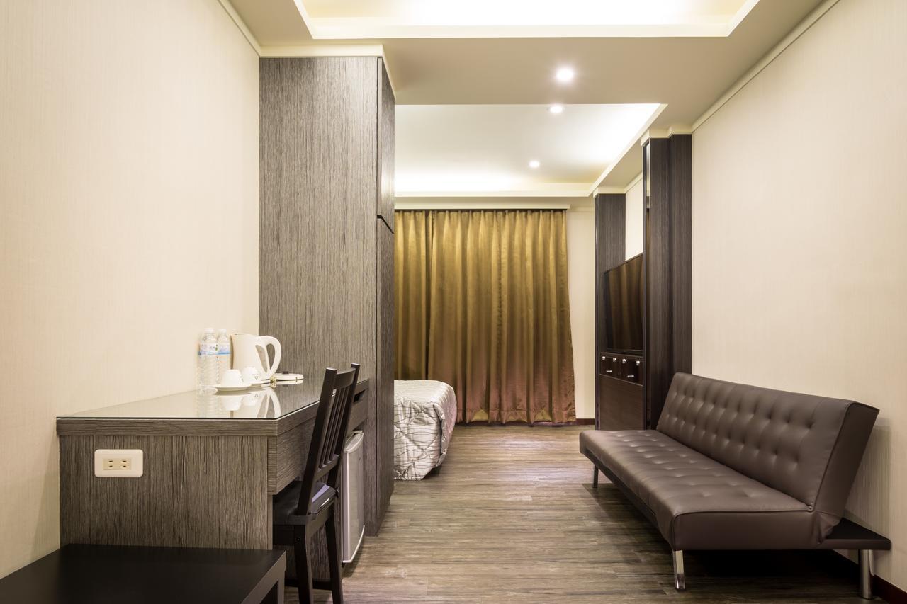 Carnival Motel Тайбэй Экстерьер фото