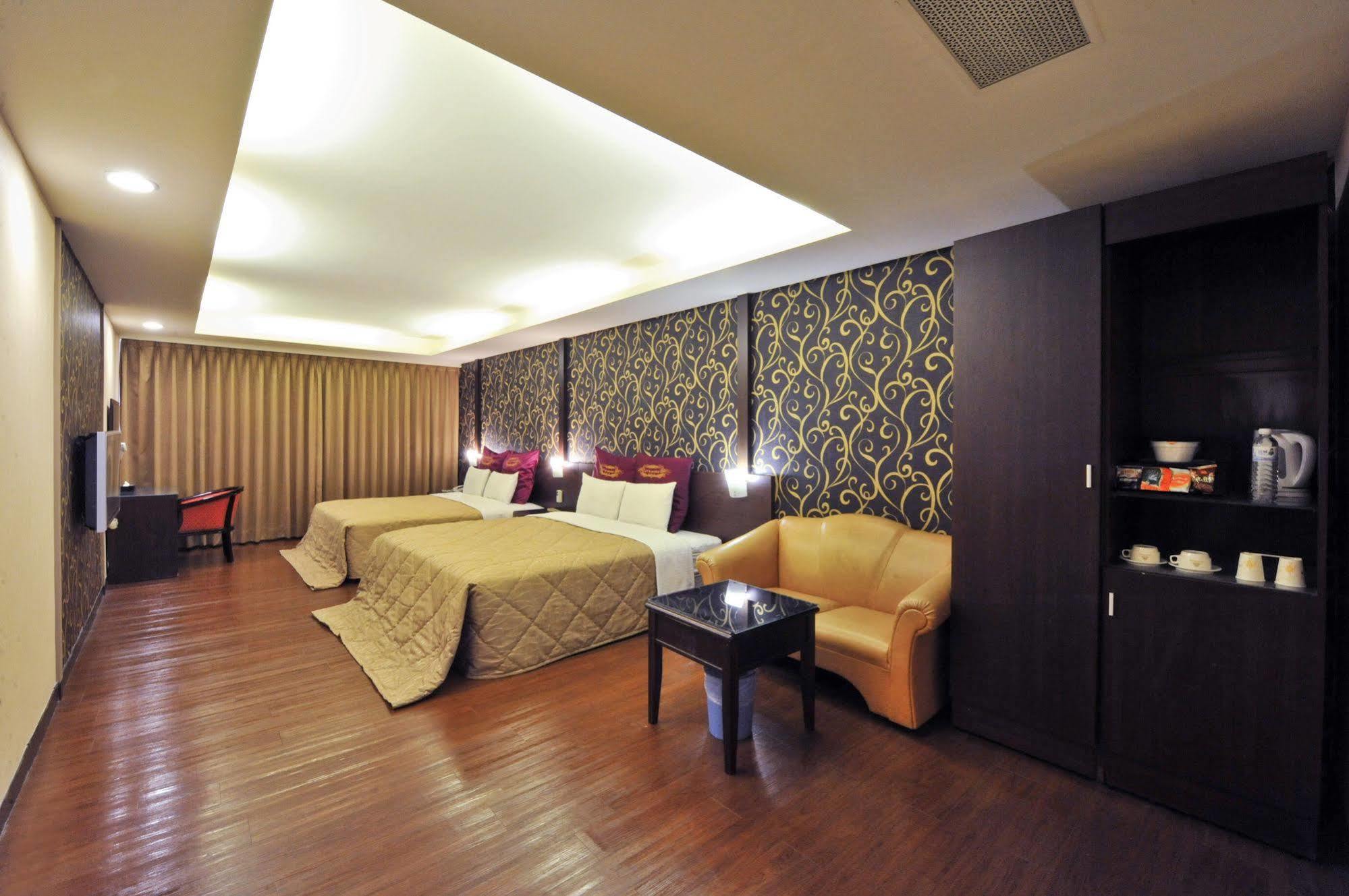 Carnival Motel Тайбэй Экстерьер фото