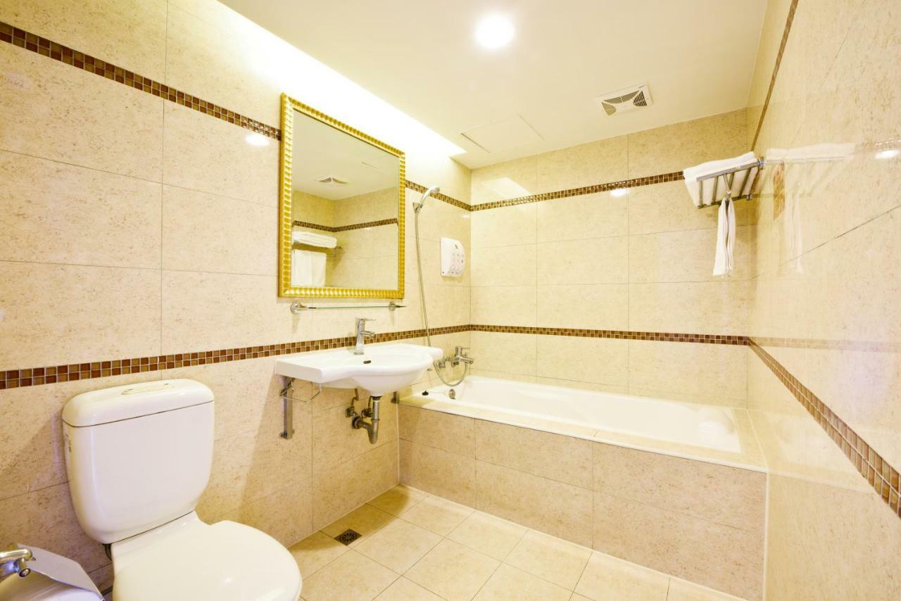 Carnival Motel Тайбэй Экстерьер фото